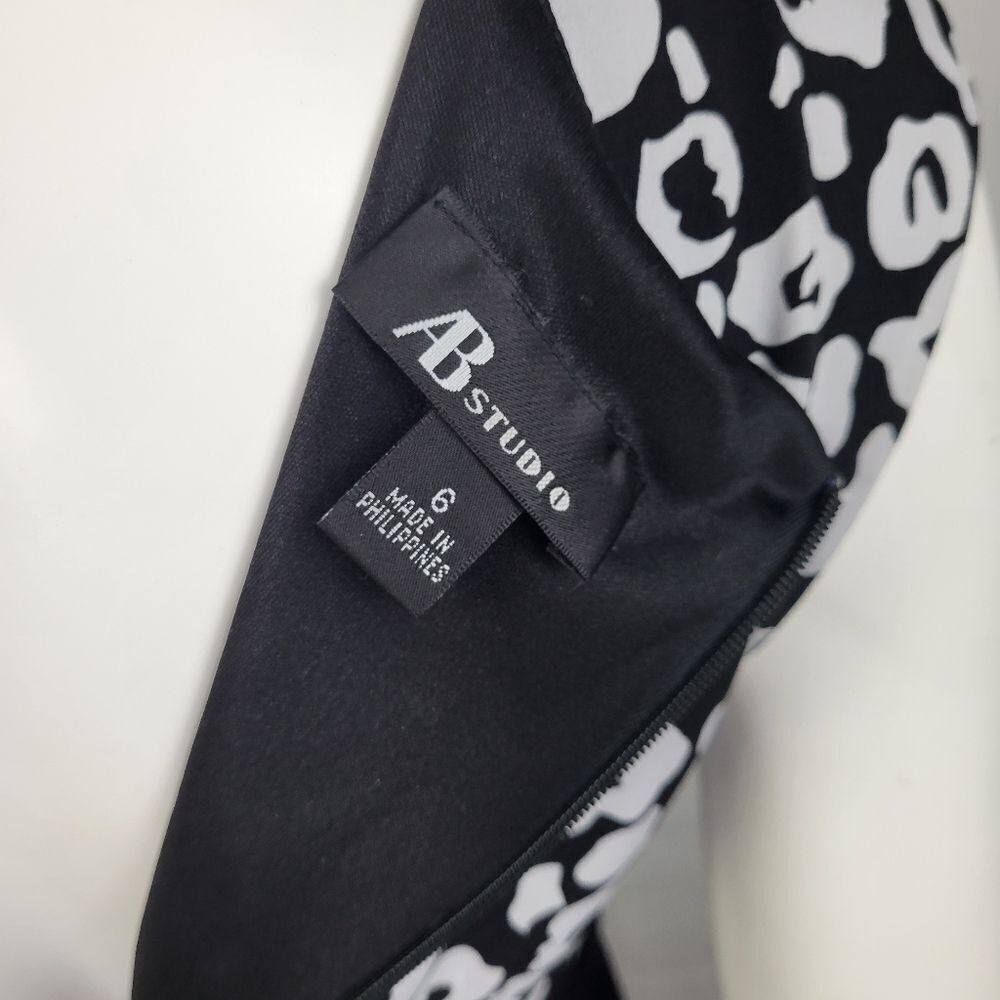 AB Studio Black‎ & White Ruffled Neck Dress - Picture 8 of 9